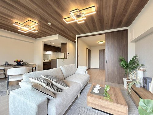 夙川千歳町シティハウスの居間・リビング