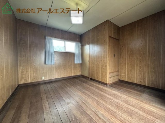 姫路市苫編　　JR「英賀保駅」徒歩7分の寝室