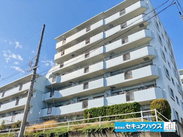 宝マンション滝ノ水第七Aの外観|事前予約にて現地ご見学いただけます！お気軽にお問い合わせください♪
■株式会社　セキュアハウス■
住宅ローンに強く、知識、経験豊富なスタッフ在籍
お客様に寄り添い、ご成約後もサポート致します。　　　　
