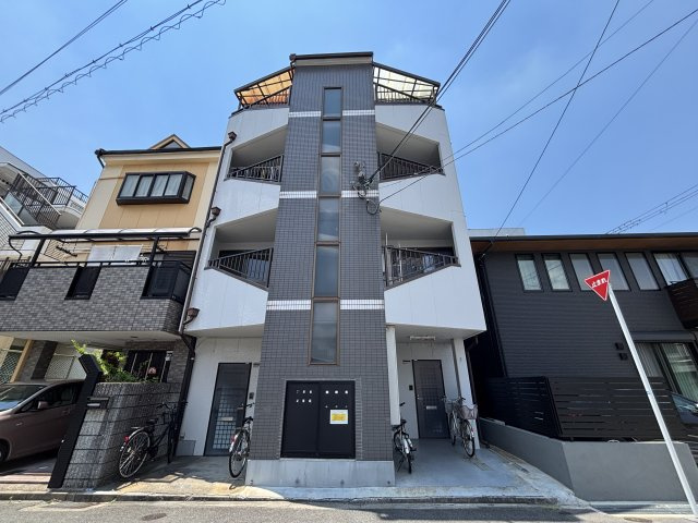 シャトー緑町の外観