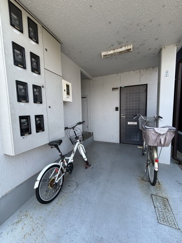 【エントランス】 | シャトー緑町