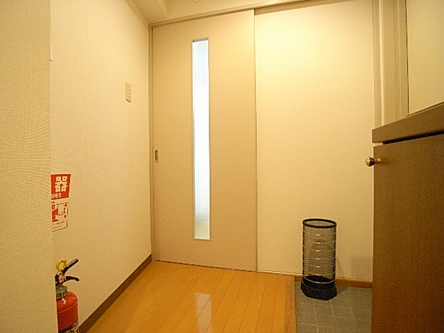 【玄関】