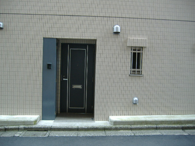 【エントランス】