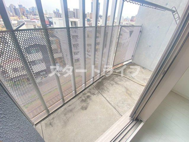 大阪市淀川区木川西３丁目の賃貸マンションのバルコニー
