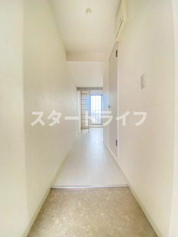 大阪市淀川区木川西３丁目の賃貸マンションの玄関