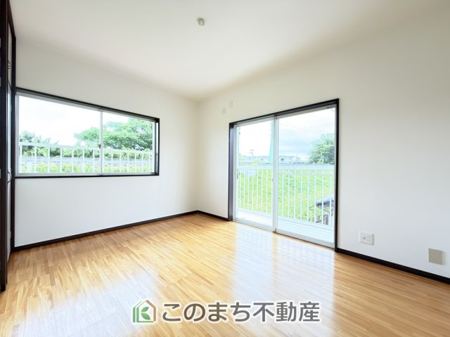 KEM宇都宮市弥生1期　中古戸建の洋室|南向きで陽当たりの良い洋室♪風通しもよく快適です☆