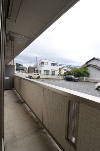 ホワイトローズのバルコニー
