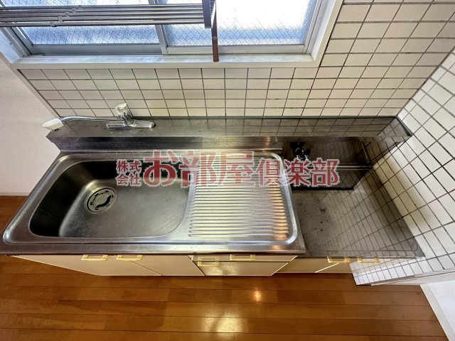 諏訪野ビルのキッチン