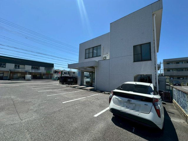 西川町島原貸店舗事務所の外観