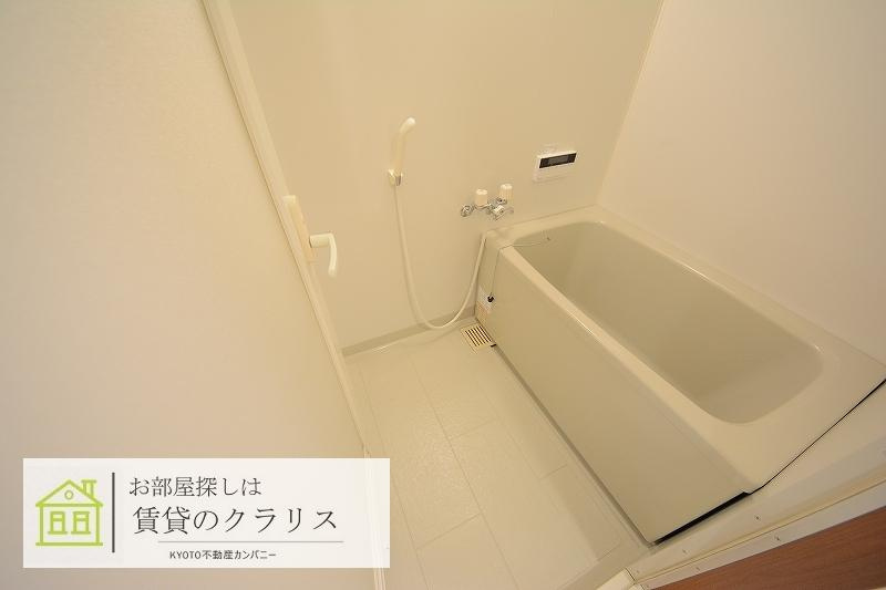 ピースフル桂の浴室
