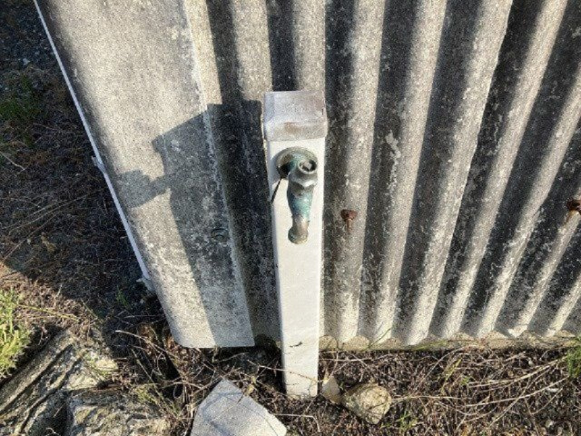 横須賀町玄宗貸倉庫の設備|水栓柱・建物外部