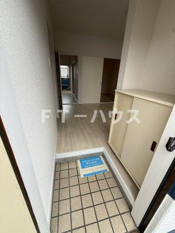 北谷ハイツの玄関