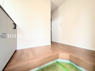 【玄関】 | 府中市住吉町3丁目　中古戸建　全1棟