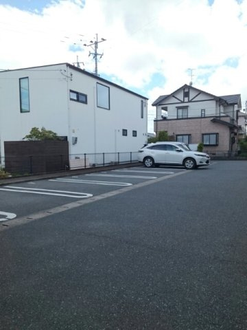 クレールみゆきの駐車場|駐車場に車を止められます