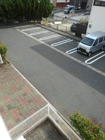 クレールみゆきの駐車場|カースペースがあります