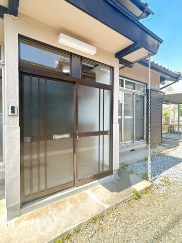 リフォーム済中古戸建　岐阜市中　昭和50年築の玄関