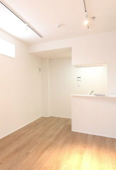 ｂ’ＣＡＳＡ　Ｋｉｔａｓｅｎｊｕの居間・リビング