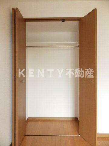 【収納】 | ロンスリー・イースト | ※写真は別部屋です。