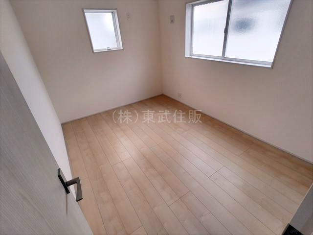 【子供部屋】 | 比企郡吉見町東野第２　全５棟　４号棟 | 2階北西側6.0帖洋室　子供部屋にいかがでしょうか