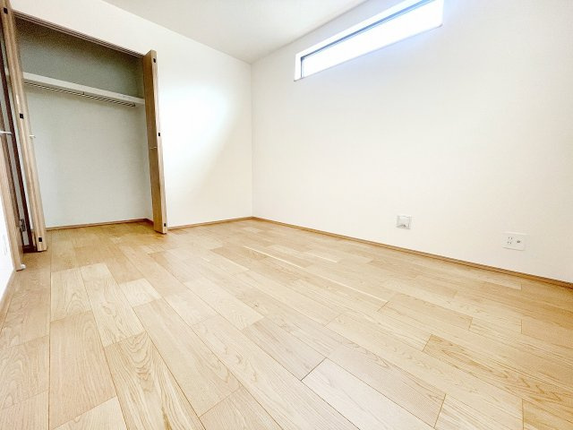 【洋室】 | 富士見市上沢1丁目　新築一戸建住宅　全4棟　(ふじみ野店) | 洋室6帖：2面採光の風通しの良い洋室。クローゼットを完備。