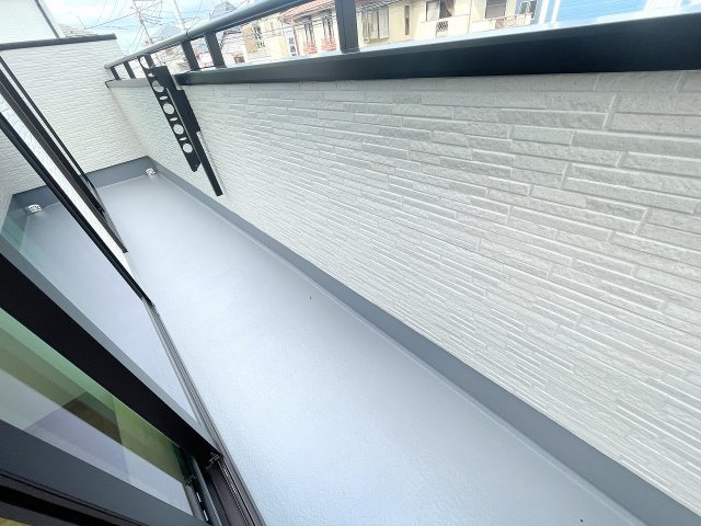 【バルコニー】 | 富士見市上沢1丁目　新築一戸建住宅　全4棟　(ふじみ野店) | 開放感あるバルコニー。