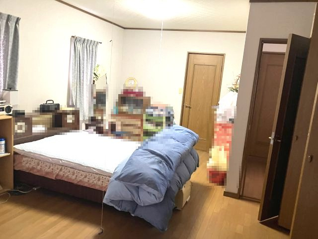 日高町西芝　中古戸建　5LDK+Sの寝室