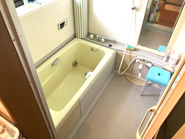 日高町西芝　中古戸建　5LDK+Sの浴室