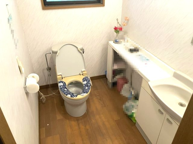 日高町西芝　中古戸建　5LDK+Sのトイレ