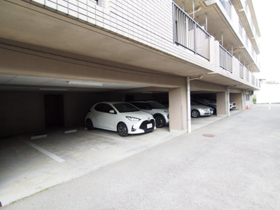 【駐車場】 | Pine Creek TERRACE