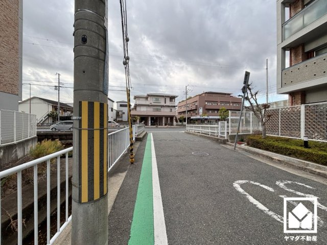 パレ東塚口１の周辺