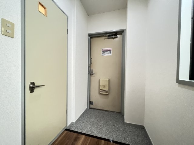 【玄関】 | シャトレー寿