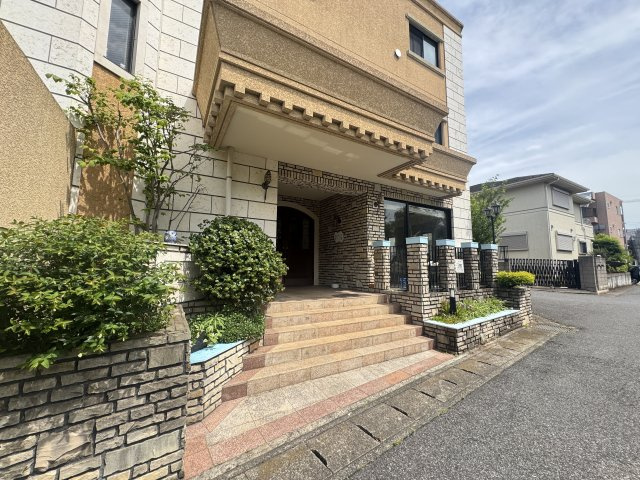 GALLERY　El-doradoのエントランス