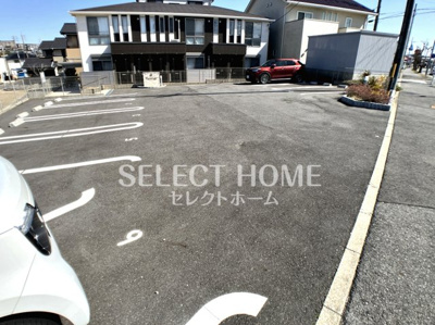 【駐車場】 | 寿 | 車をお持ちの方に嬉しい駐車場付きの物件です