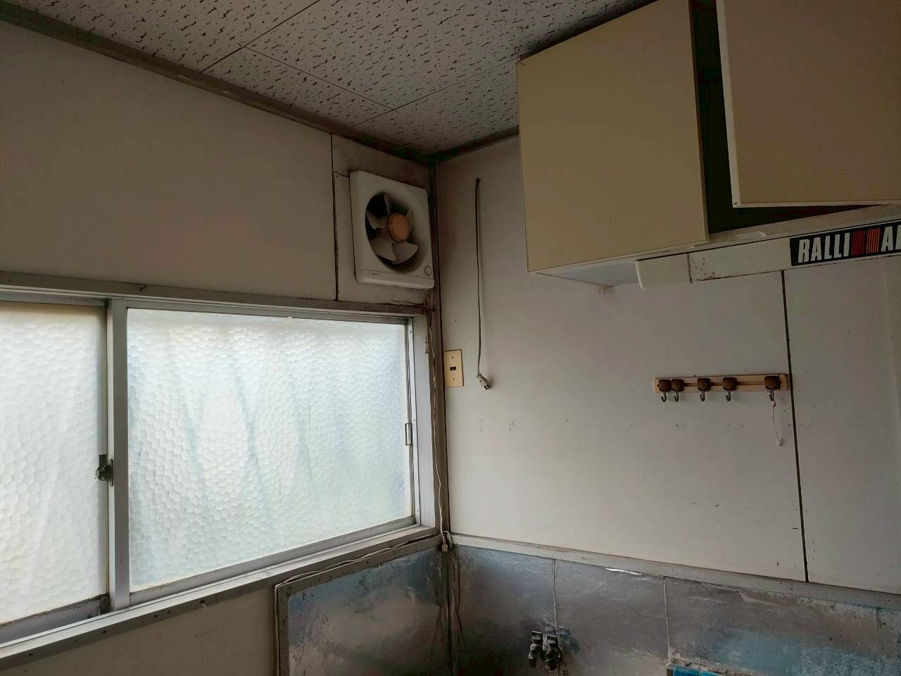 鹿児島県垂水市　一棟アパートの玄関
