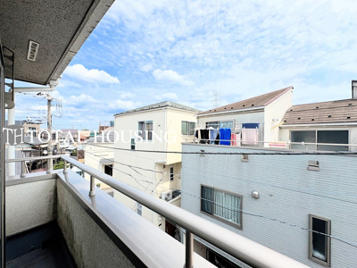 【バルコニー】 | 三鷹市深大寺2丁目　中古戸建　全1棟
