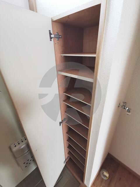 ハイツイーストの収納|同物件別部屋参考写真