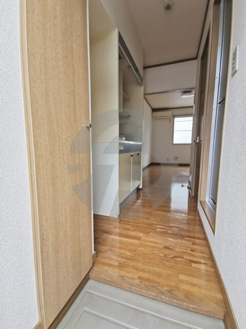 ハイツイーストの玄関|同物件別部屋参考写真