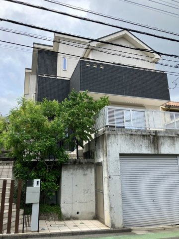 生田戸建の外観