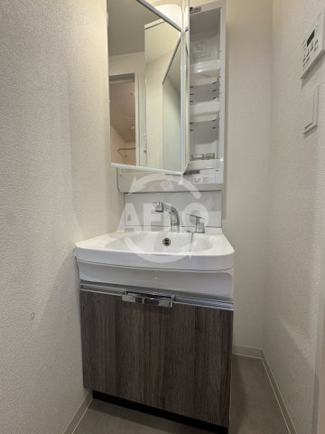 スプランディッド新大阪ウエストの独立洗面台|スプランディッド新大阪WEST　洗面台