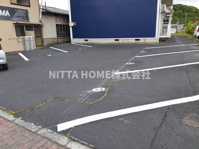 京丹後市峰山町杉谷のアパートの駐車場|敷地内駐車場があります★