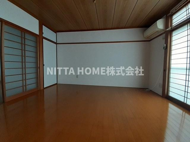 京丹後市峰山町杉谷のアパートの内装|洋室はそれぞれ７帖になります◎