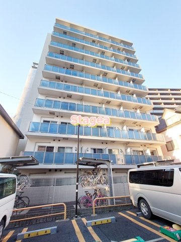 アクシーズタワー新都心の外観