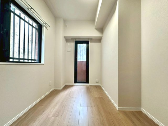 ダイアパレスつづきの丘の洋室|収納と居住空間のバランスが良く、日常生活を快適にサポートします。