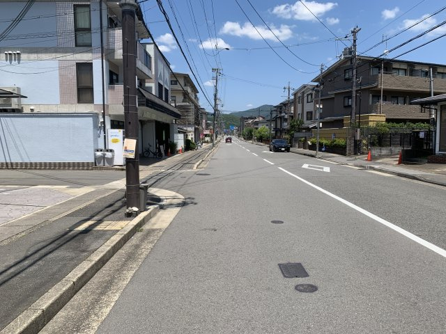 京都市左京区岩倉南池田町　建築条件無し売土地の前面道路含む現地写真