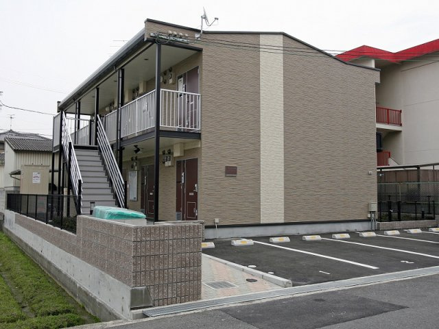 レオパレスウエストバレーの外観