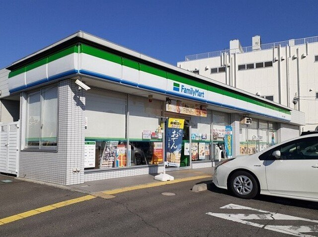 ラフォーレ花・弐番館の周辺|ファミリーマート上尾水上公園店まで610m
