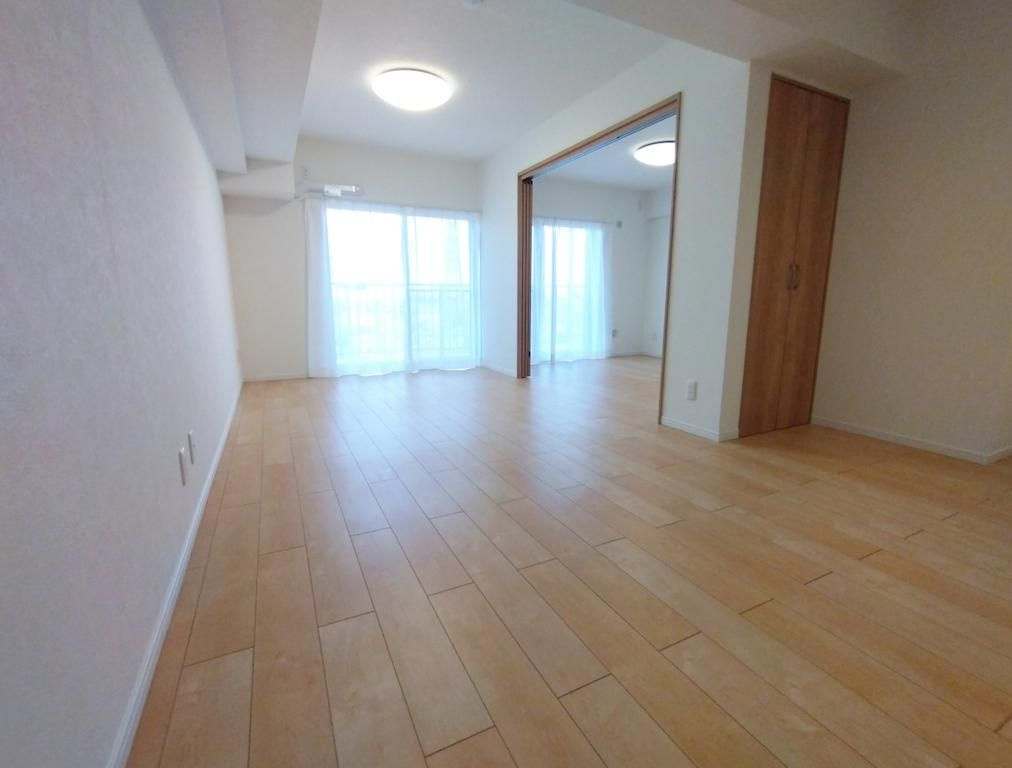 小平市栄町１丁目の中古マンションの居間・リビング