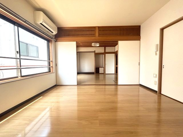 ハイツブルームの洋室