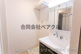 【洗面所】 | ペニーレイン | スペースが確保できる洗面所です