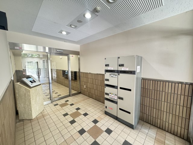 アムス松戸ブランティークのエントランス